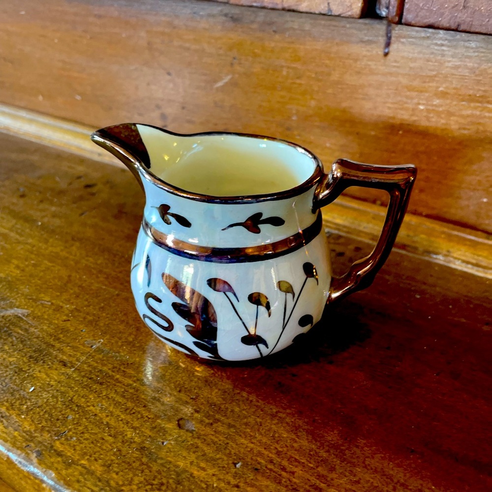 Cumbow Creamer Pitcher
